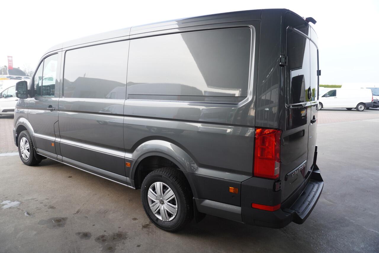 Volkswagen CRAFTER 35 2.0 TDI 177PK L3H2 Facelift Automaat nr. V130 | Airco | Cruise | Navi | Camera