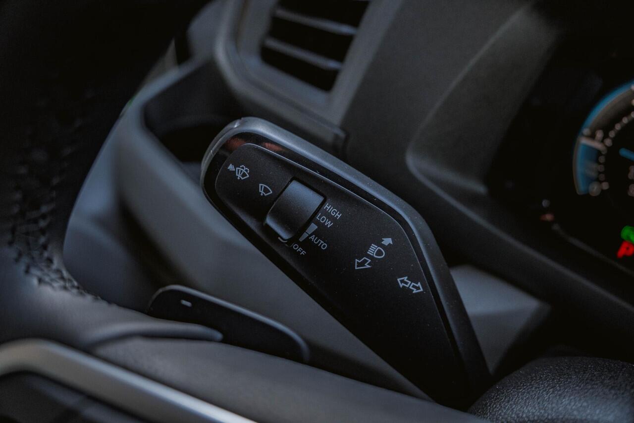 Volkswagen CRAFTER 2.0 TDI 140PK Automaat L3H3 Comfortline 2x LED | NAVI | Camera | Trekhaak | Airco |