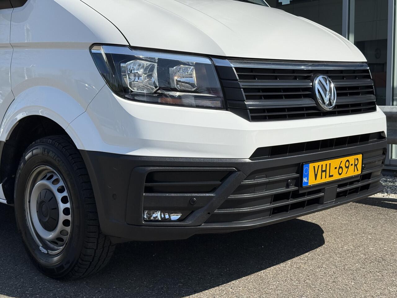 Volkswagen CRAFTER 35 2.0 TDI L3H3 Automaat | NL-auto | 1e eigenaar | Navi | Carplay | Camera | Clima | PDC