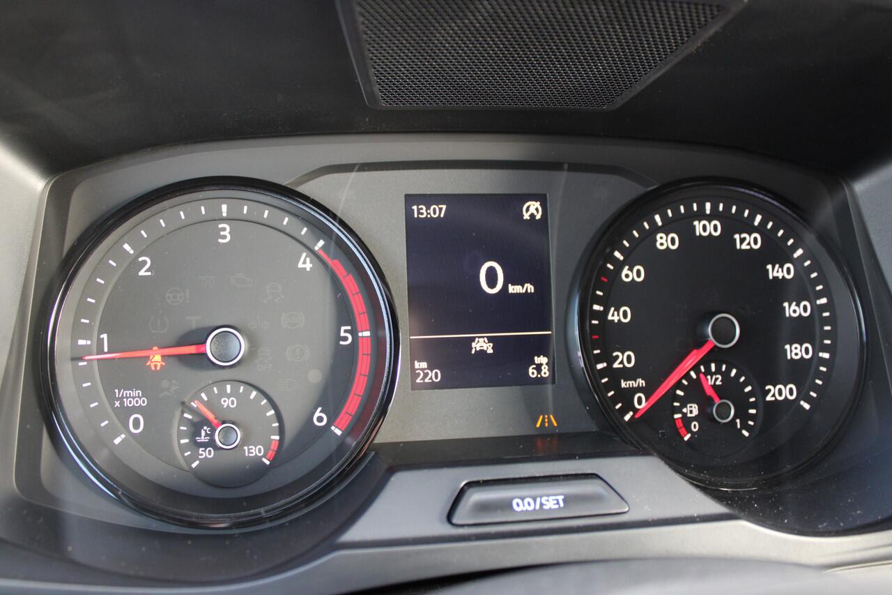 Volkswagen CRAFTER 35 Dubbel Cabine 2.0 TDI 140PK L3H3 |LED|AUTOMAAT|18-INCH|CAMERA|