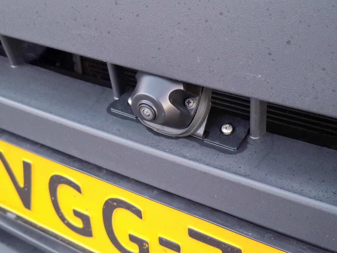 Volkswagen CRAFTER 35 2.0 TDI L4H3 BAKWAGEN MET DEUREN / EURO 6 / N.A.P / DEALER ONDERHOUDEN