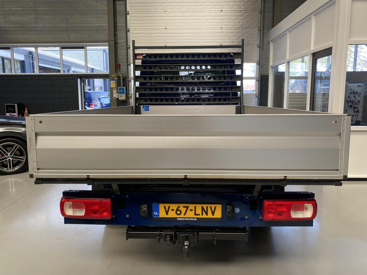 Volkswagen CRAFTER 35 2.0 TDI L4 EL DC Highline Cruise, Carplay, Navi, 7 Persoons