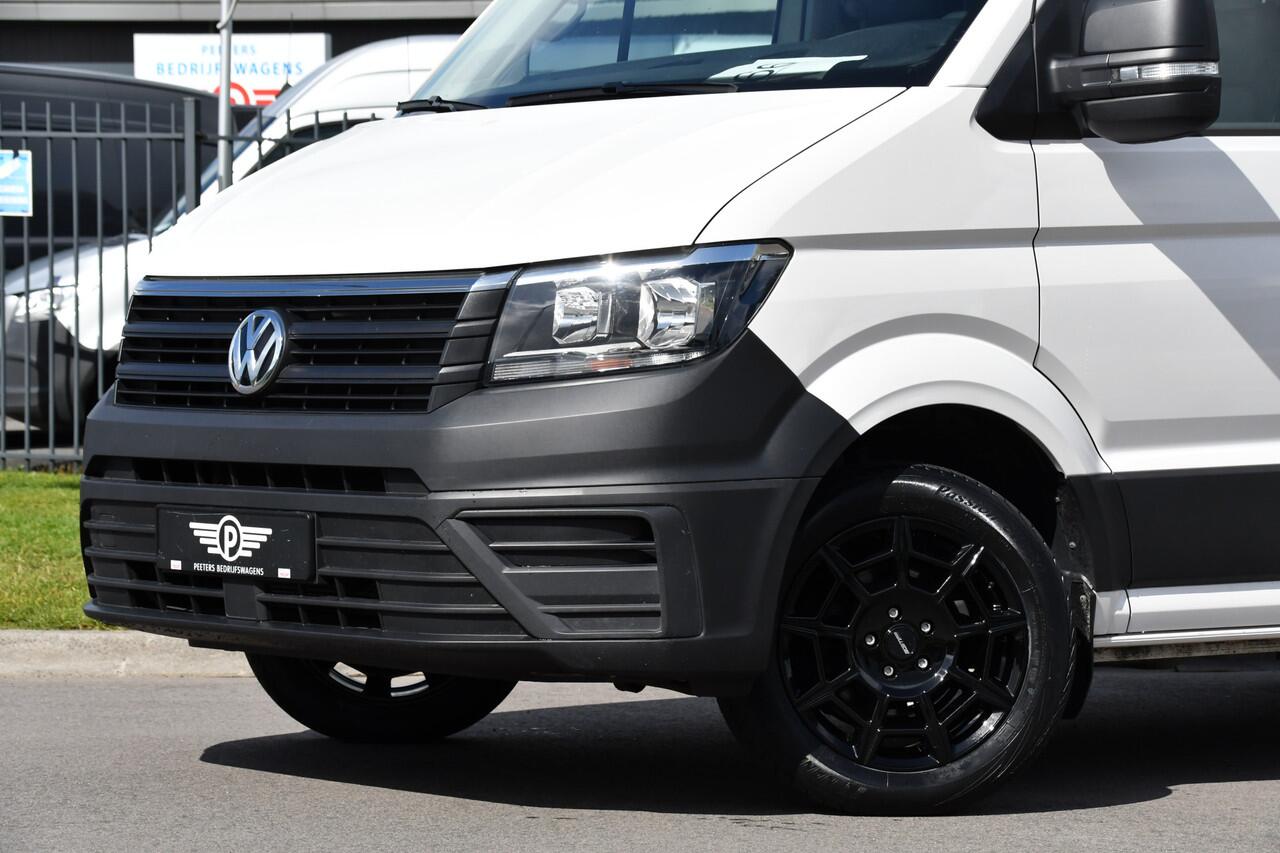 Volkswagen CRAFTER 35 2.0 TDI L3H3 PB Edition Camera, Cruise, Carplay, Trekhaak, multimedia, 140pk, Automaat, Uniek!