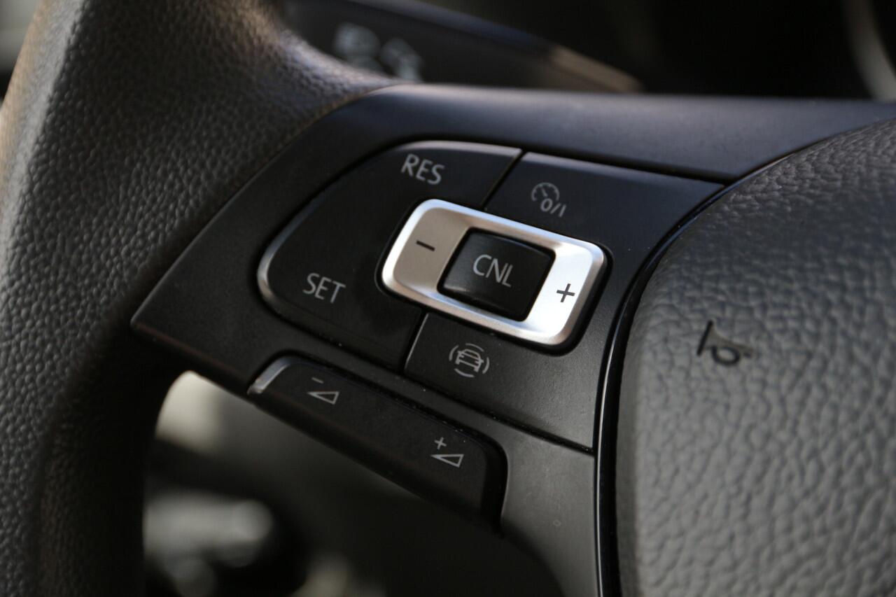 Volkswagen CRAFTER 50 2.0 TDI 177 | Aut. | 610x223x223 | 2.250kg laadvermogen | Clixtar | Uniek!!