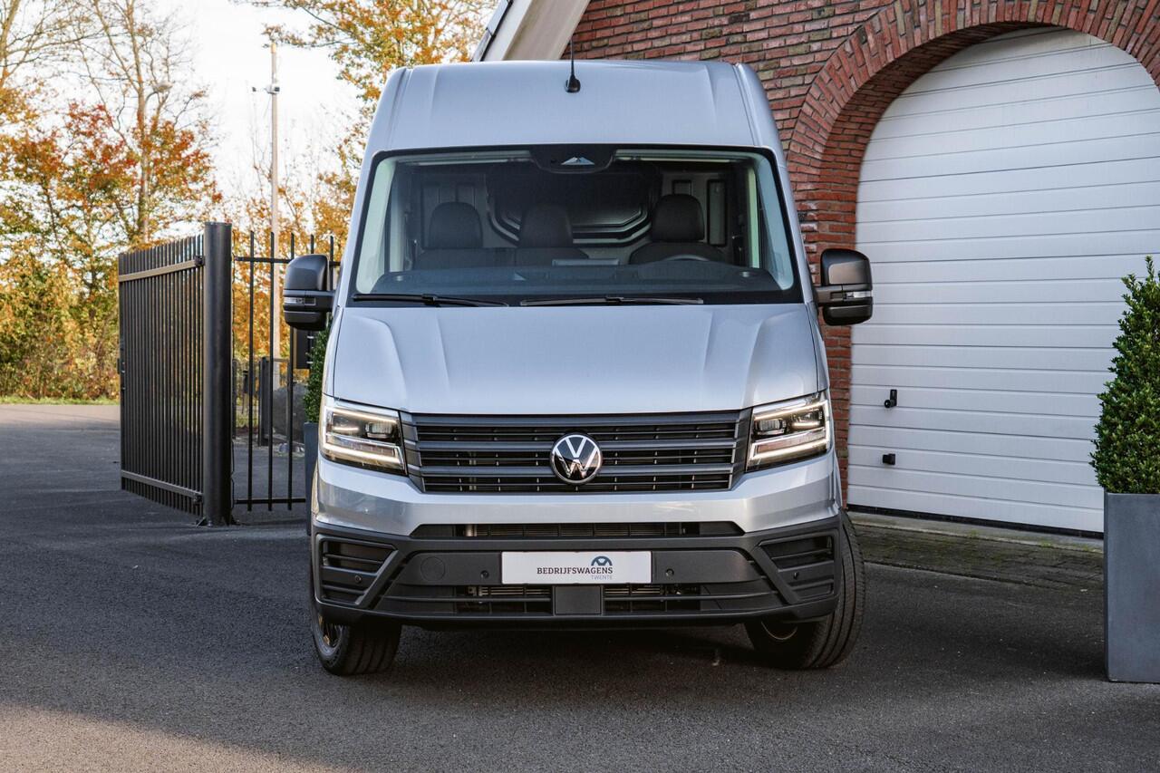 Volkswagen CRAFTER 2.0 TDI 140PK Automaat L3H3 Comfortline 2x LED | NAVI | Camera | Trekhaak | Airco |