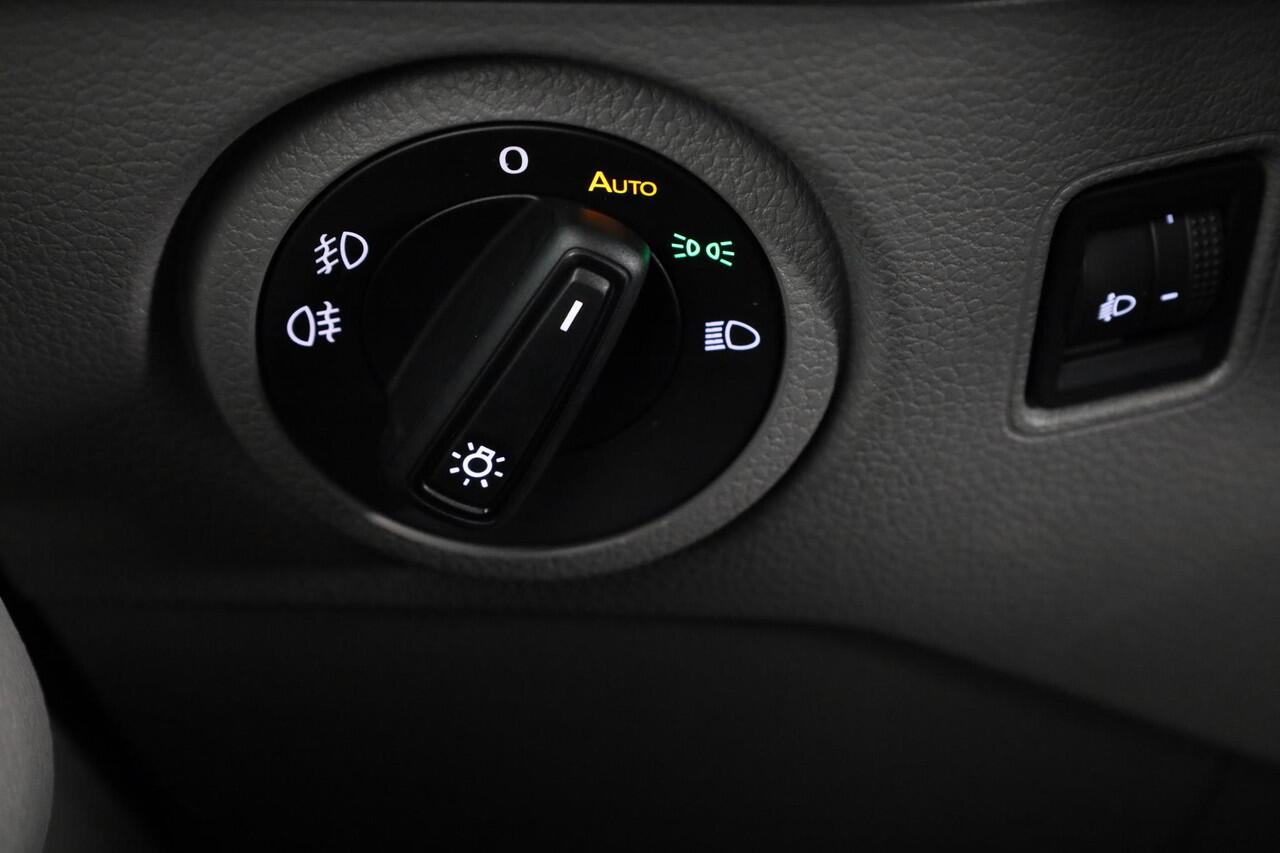 Volkswagen CRAFTER Bedrijfswagens Highline L3 (2) Bestelwagen 2.0 TDI EU6 103 kW (1 NETTODEAL!! Automaat