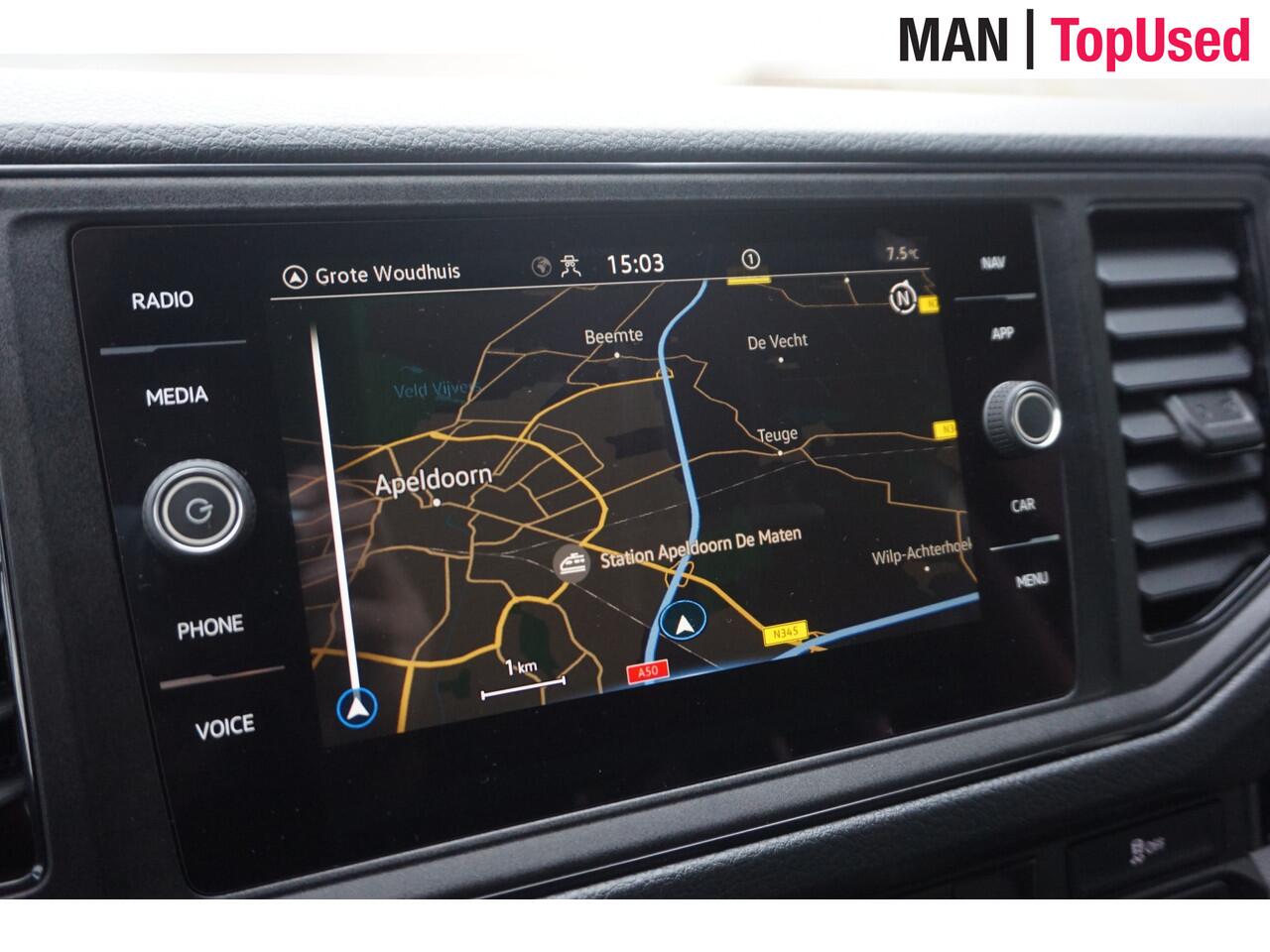 Volkswagen CRAFTER 35 2.0 TDI L4H3 Highline / Trekhaak / 3000KG Trekgewicht / 177 PK / Navigatie / Adaptieve Cruise Control / Apple Carplay / Stoelverwarming