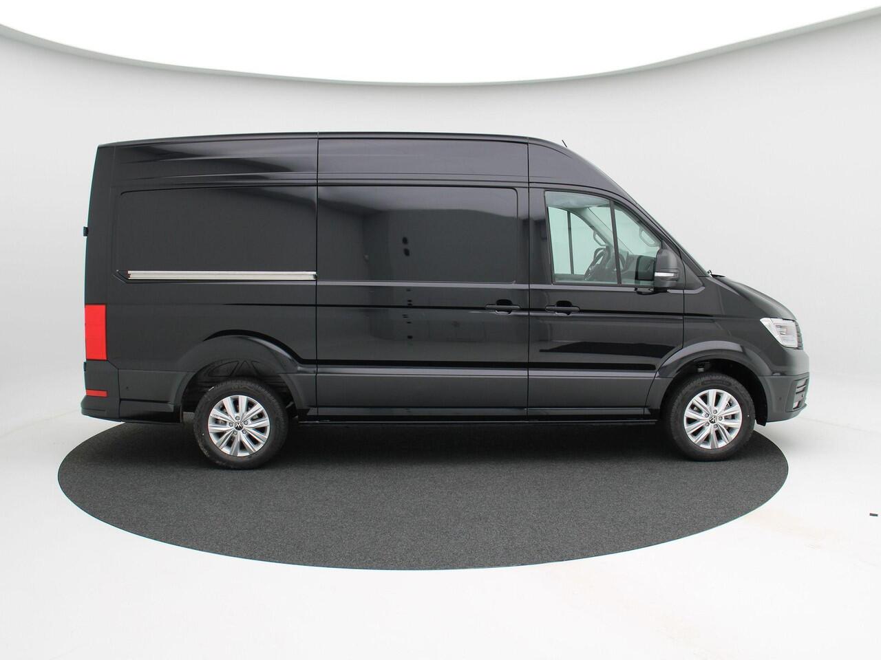 Volkswagen CRAFTER 35 2.0 TDI 140PK L3H3 Exclusive | V-62-KRB | Automaat | Navi | LED koplampen | Lichtmetaal | Trekhaak | BPM Vrij!