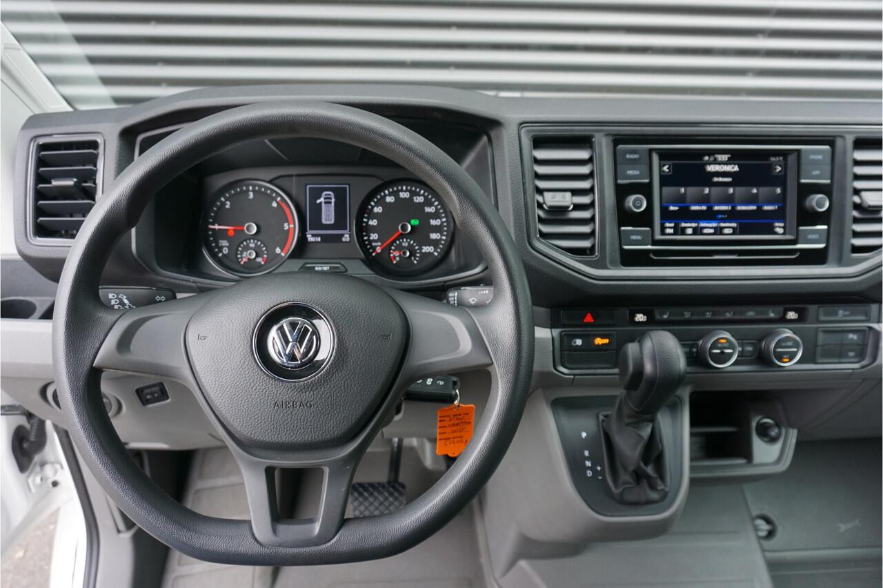 Volkswagen CRAFTER 35 163PK Automaat RWD L3H3/L2H2 Apple Carplay 3,5T Trekhaak Camera Clima Stoelverwarming