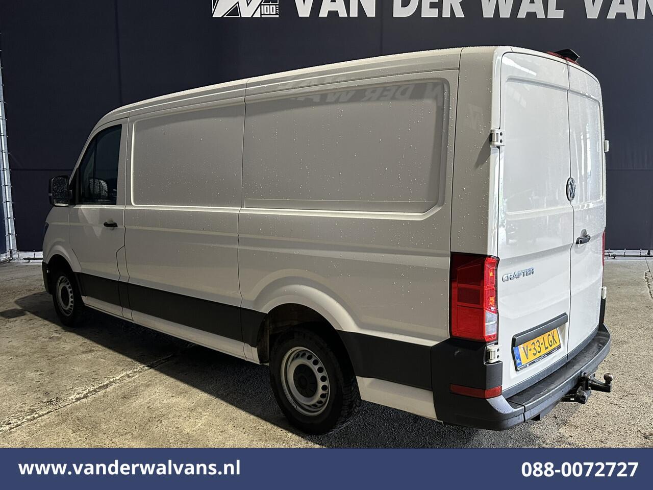 Volkswagen CRAFTER 2.0 TDI 141pk L3H2 L2H1 Euro6 Airco | Camera | Navigatie | 3000kg trekhaak Apple Carplay, Android Auto, Parkeersensoren, Bijrijdersbank