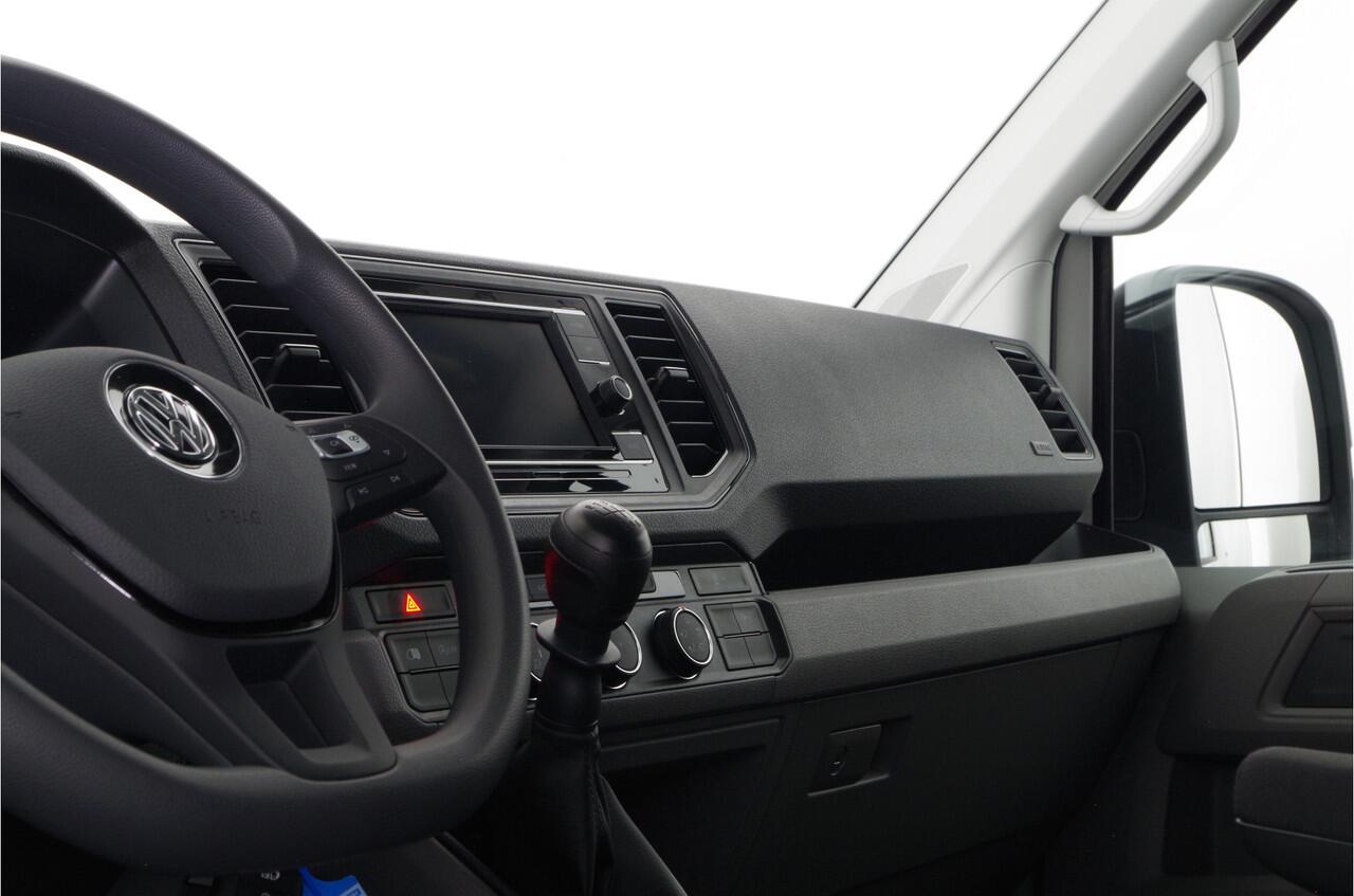 Volkswagen CRAFTER 35t 2.0 TDI L3H2 > BPM vrij!\Camera/cruise control/Apple Carplay/Android Auto/parkeersensor voor en achter Lease ook mogelijk!