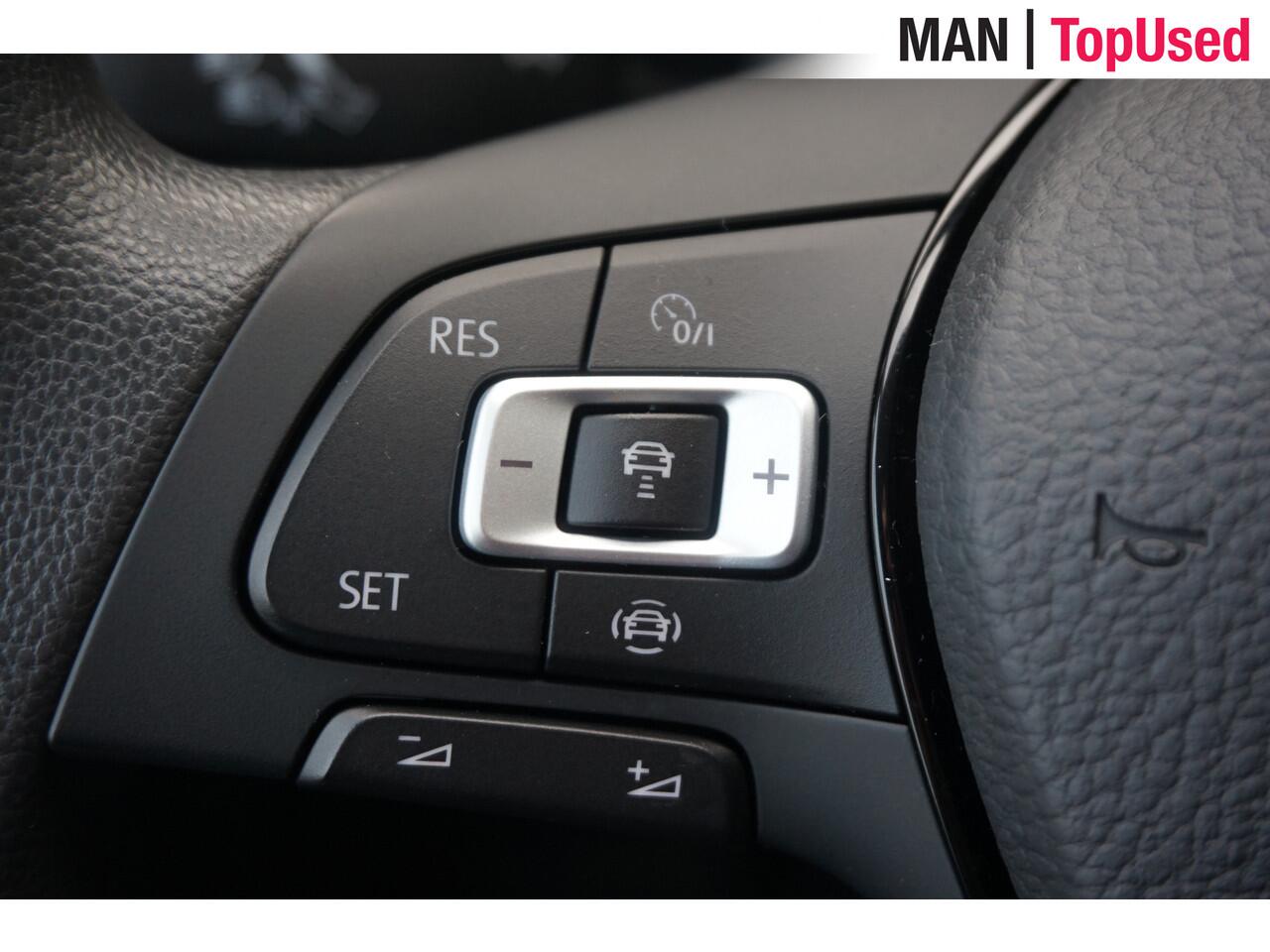 Volkswagen CRAFTER 35 2.0 TDI L3H3 Highline / Trekhaak / 3000KG Trekgewicht / 177 PK / Navigatie / Adaptieve Cruise Control / Apple Carplay / Stoelverwarming