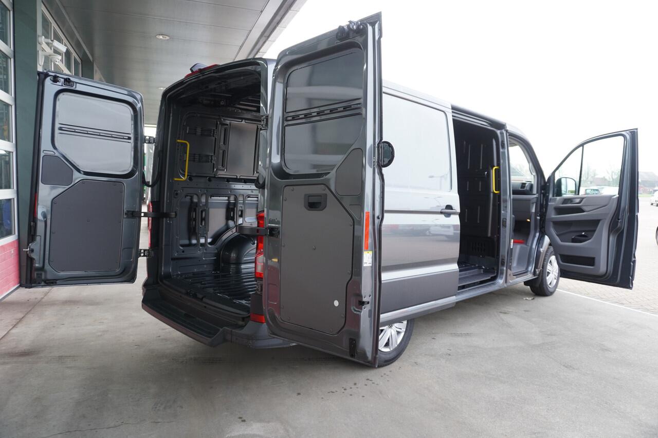Volkswagen CRAFTER 35 2.0 TDI 177PK L3H2 Facelift Automaat nr. V130 | Airco | Cruise | Navi | Camera