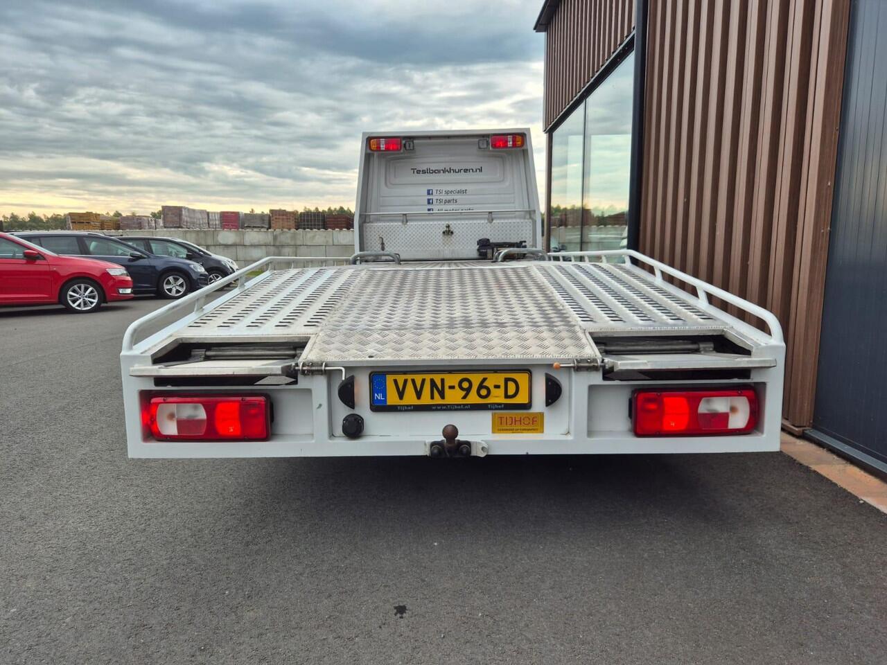 Volkswagen CRAFTER 35 2.0 TDI L4 Highline oprijwagen | Tijhof | LED | Airco | DSG | BTW | Bomvol