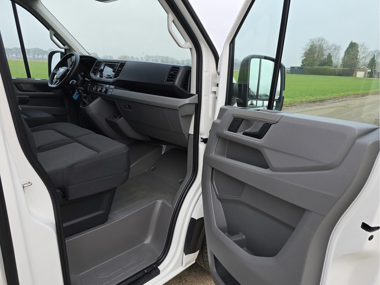 Volkswagen CRAFTER 35 2.0 TDI L4 H3 - MAN TGE - - 140 Pk - Euro 6 - Airco - Cruise Control