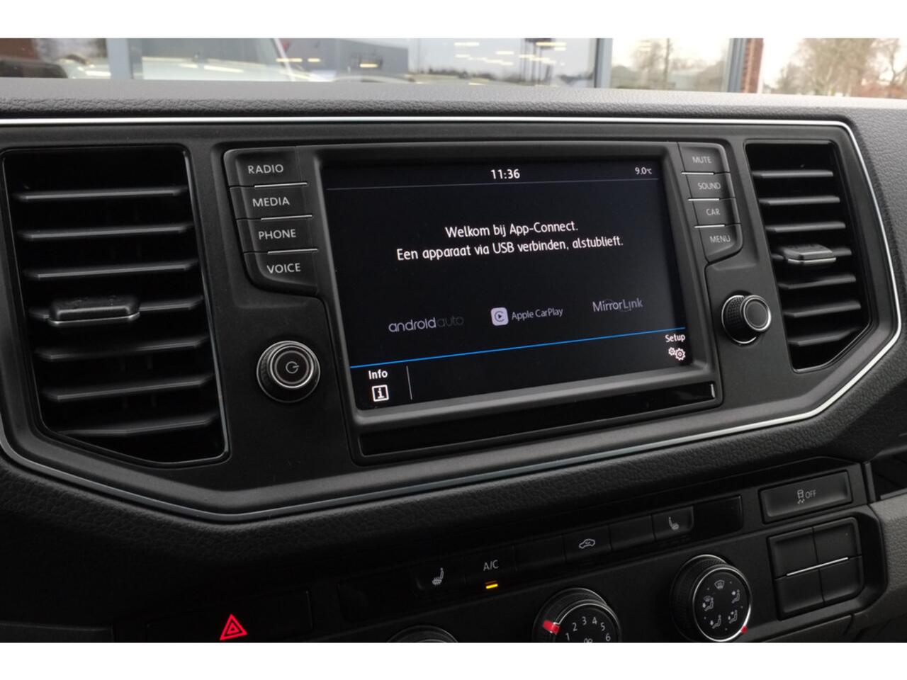 Volkswagen CRAFTER 35 2.0 TDI 177pk AUT Bakwagen met laadklep