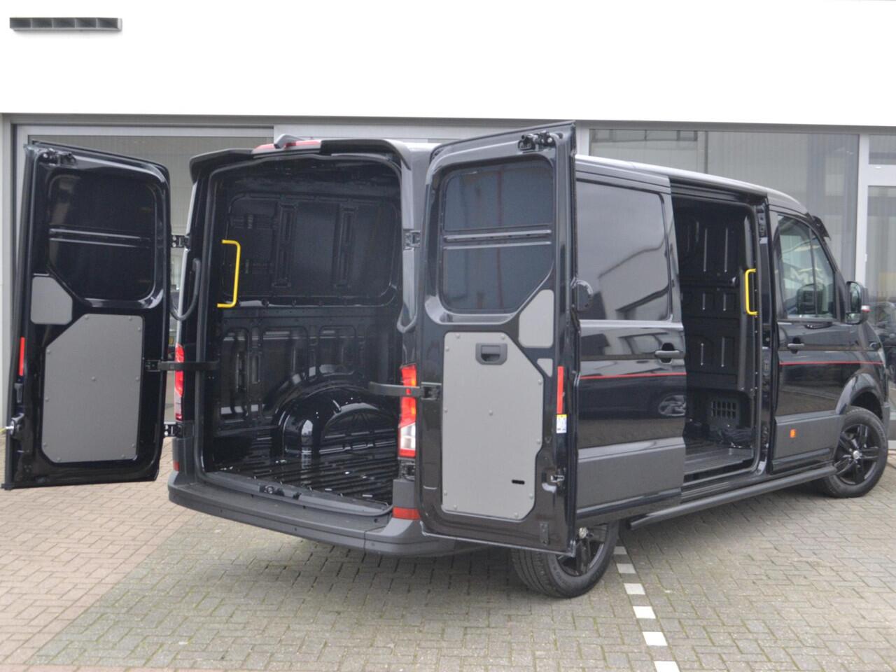 Volkswagen CRAFTER Bedrijfswagens Exclusive 2.0TDi 177pk "Hero Edition" L3H2 273918