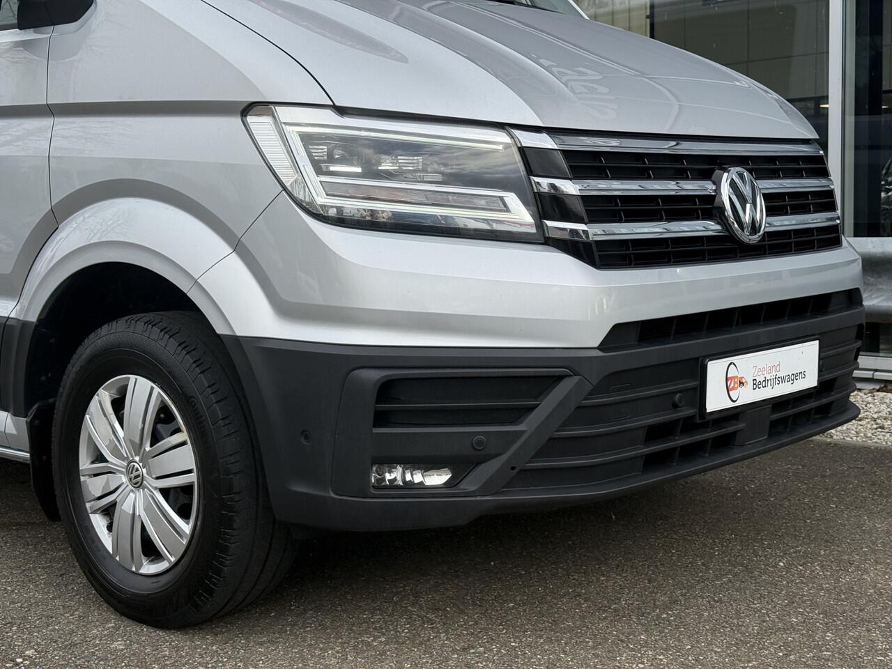 Volkswagen CRAFTER 35 2.0 TDI L3H2 DC Highline | Led | Adapt. Cruisec. | Stoelverw. | Trekhaak