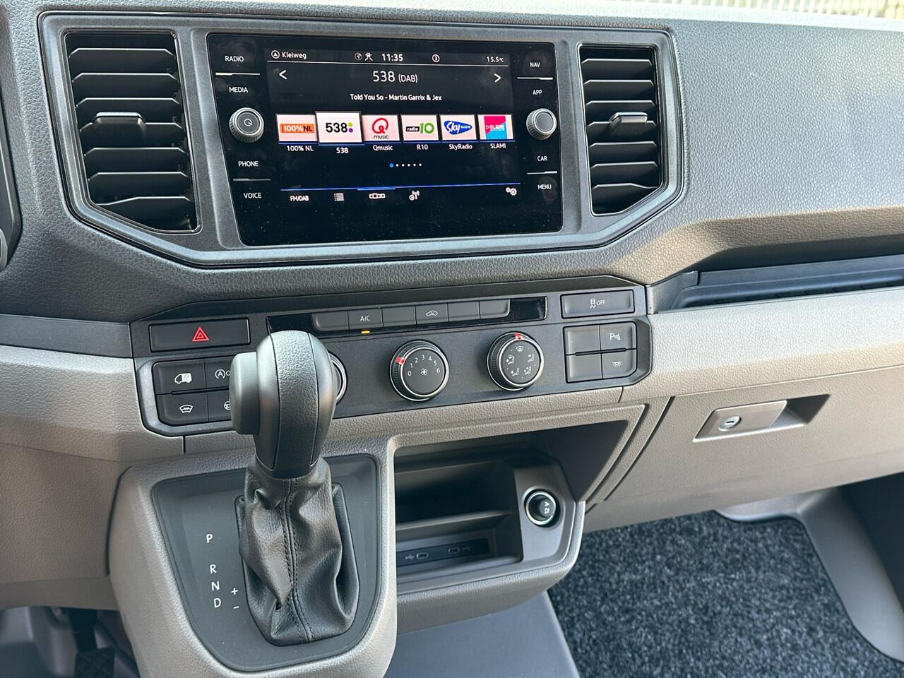 Volkswagen CRAFTER 2.0 L 140 PK Veel Opties Nieuw