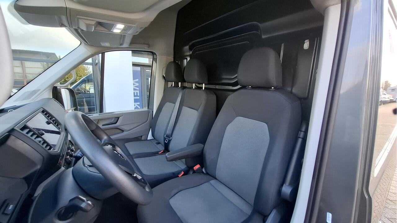 Volkswagen CRAFTER 35 2.0 TDI L3H3 Comfortline EURO VI Trekhaak / Navigatie / PDC