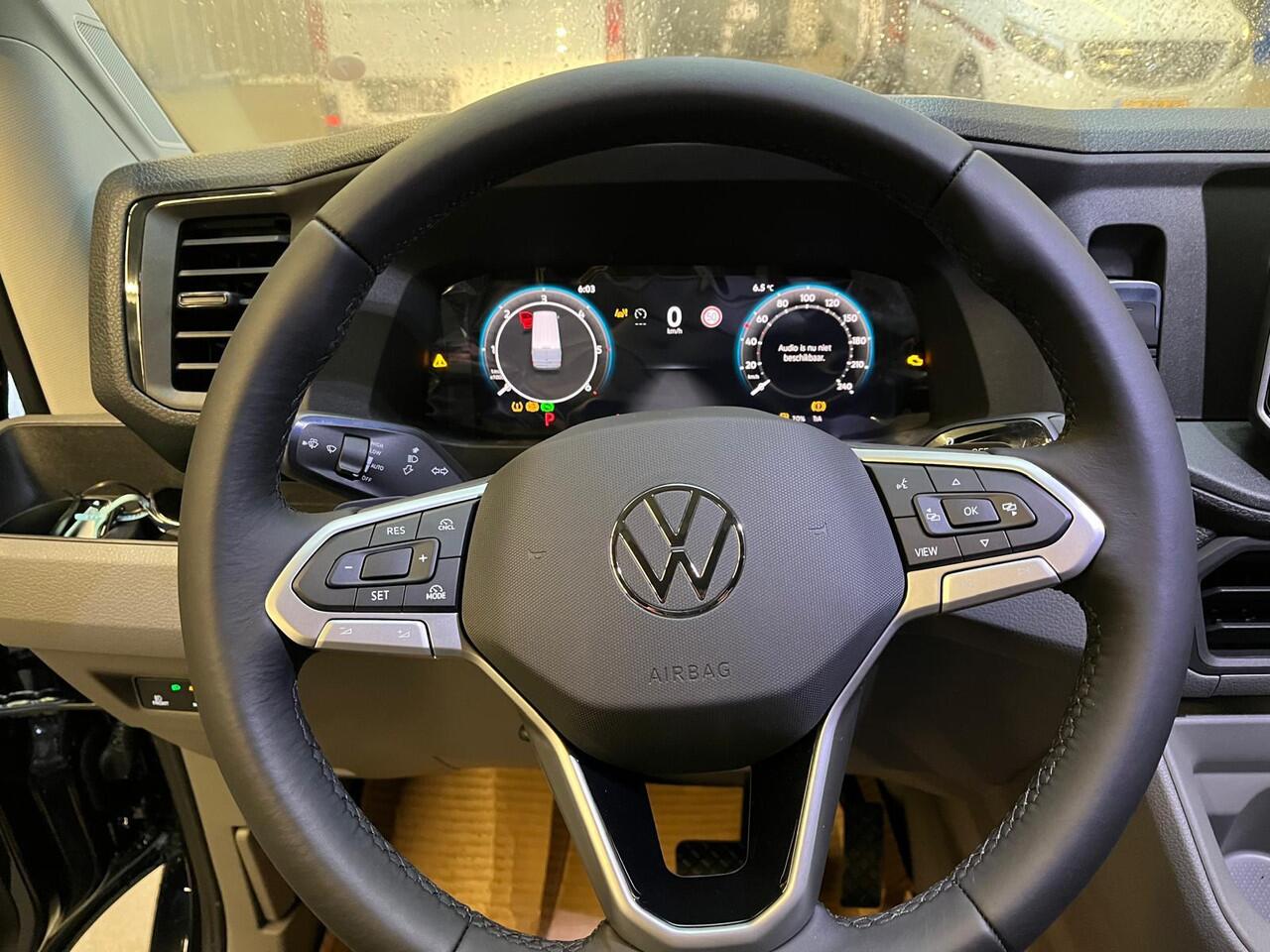 Volkswagen CRAFTER Bedrijfswagens L3H2 Highline 103kW 140pk 3T GVW 8 vers auto VW Bedrijfswagens Crafter 2.0 30 TDI L3H2 Highline 103kW 140pk 8 vers auto | BPM vrij | Interieur Pakket: Navigatie- en multimediapakket | Trekhaak met vaste kogel (inclusief aanhangwagenstabilis