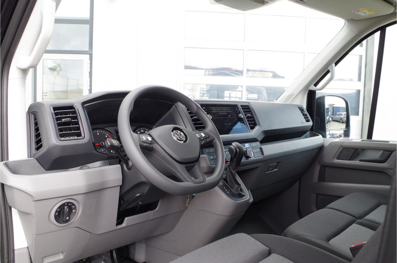 Volkswagen CRAFTER 35t 2.0 TDI L3H3 Highline Exclusive > 177pk/Nu leverbaar geen BPM/Geveerde stoel/LED/Camera/Trekhaak/Adapt. cruise Operational lease ook mogelijk!
