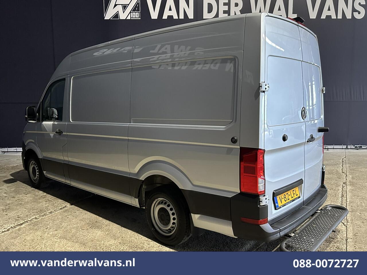 Volkswagen CRAFTER 2.0 TDI 140 pk L3H3 L2H2 Euro6 Airco | Camera | Cruisecontrol | Apple Carplay Android Auto, Chauffeursstoel, Parkeersensoren, Bijrijdersbank, 3000kg Trekvermogen, zilver