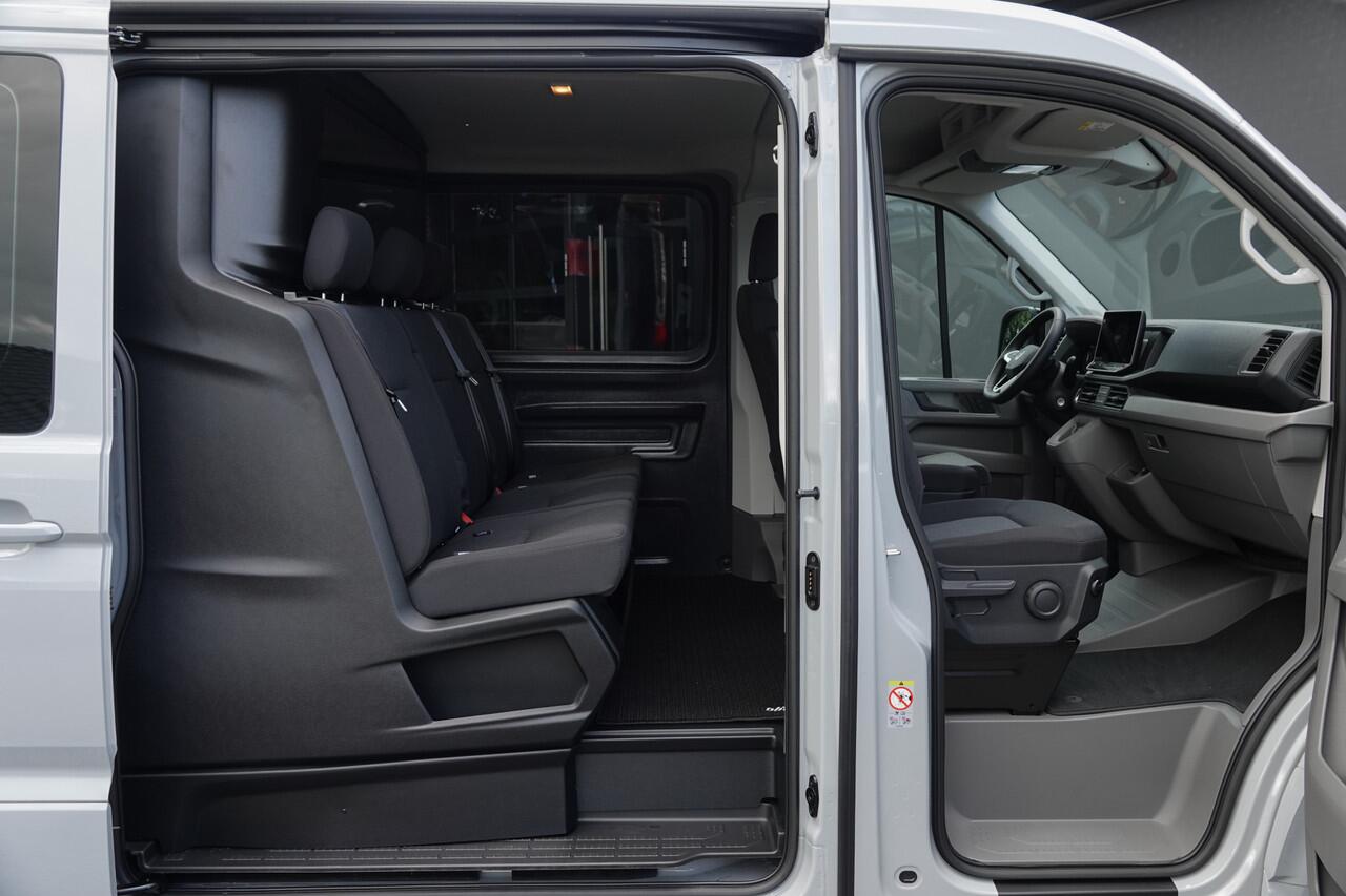 Volkswagen CRAFTER L3H2 | 177Pk Aut. | Dubbele Cabine | Nieuw Model | 10,4'' Navigatie | 19'' | Traffic Grey