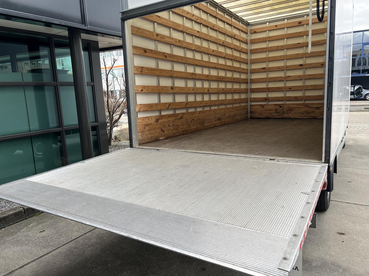 Volkswagen CRAFTER 35 2.0 TDI L4 Comfortline | BAKWAGEN / MEUBELBAK | LAADKLEP