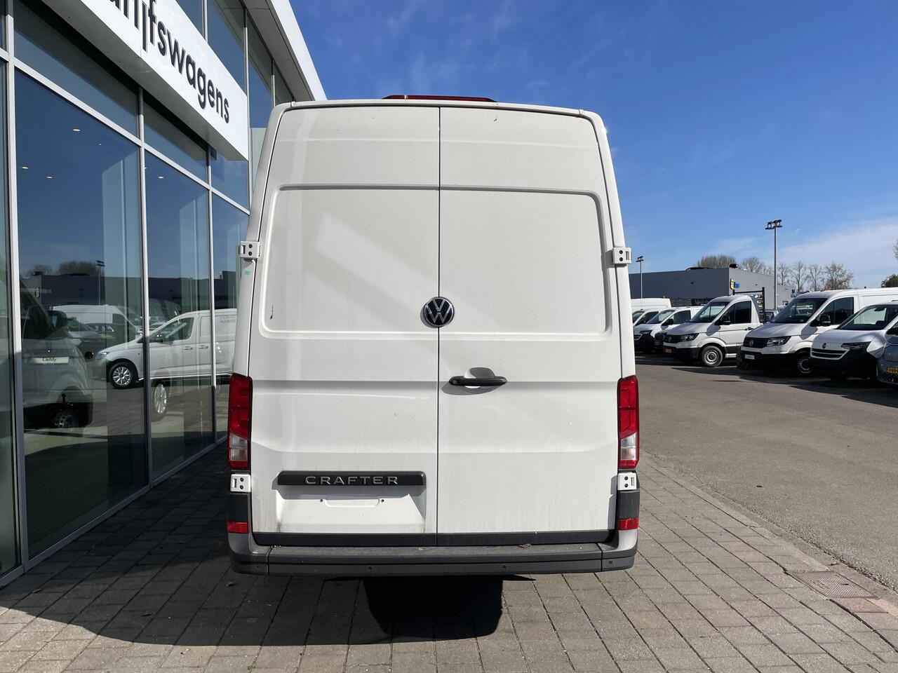 Volkswagen CRAFTER 35 2.0 TDI L3H3 Trendline 140PK hand facelift