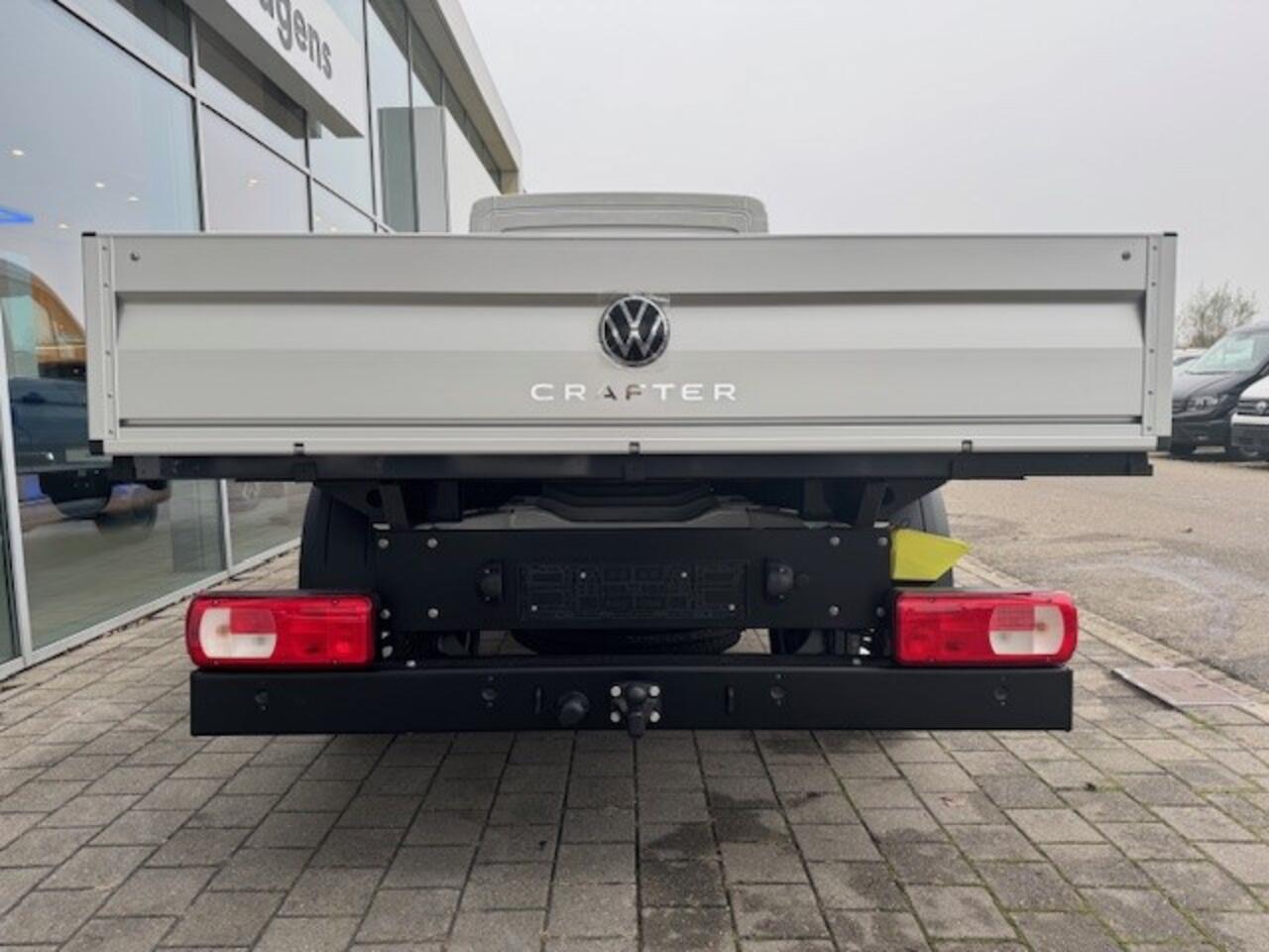 Volkswagen CRAFTER 50 (3.5t teruggekeurd) 2.0 TDI 164 pk L4 DL DC RWD | PDC | Tachograaf | 7 zitplaatsen | Trekhaak