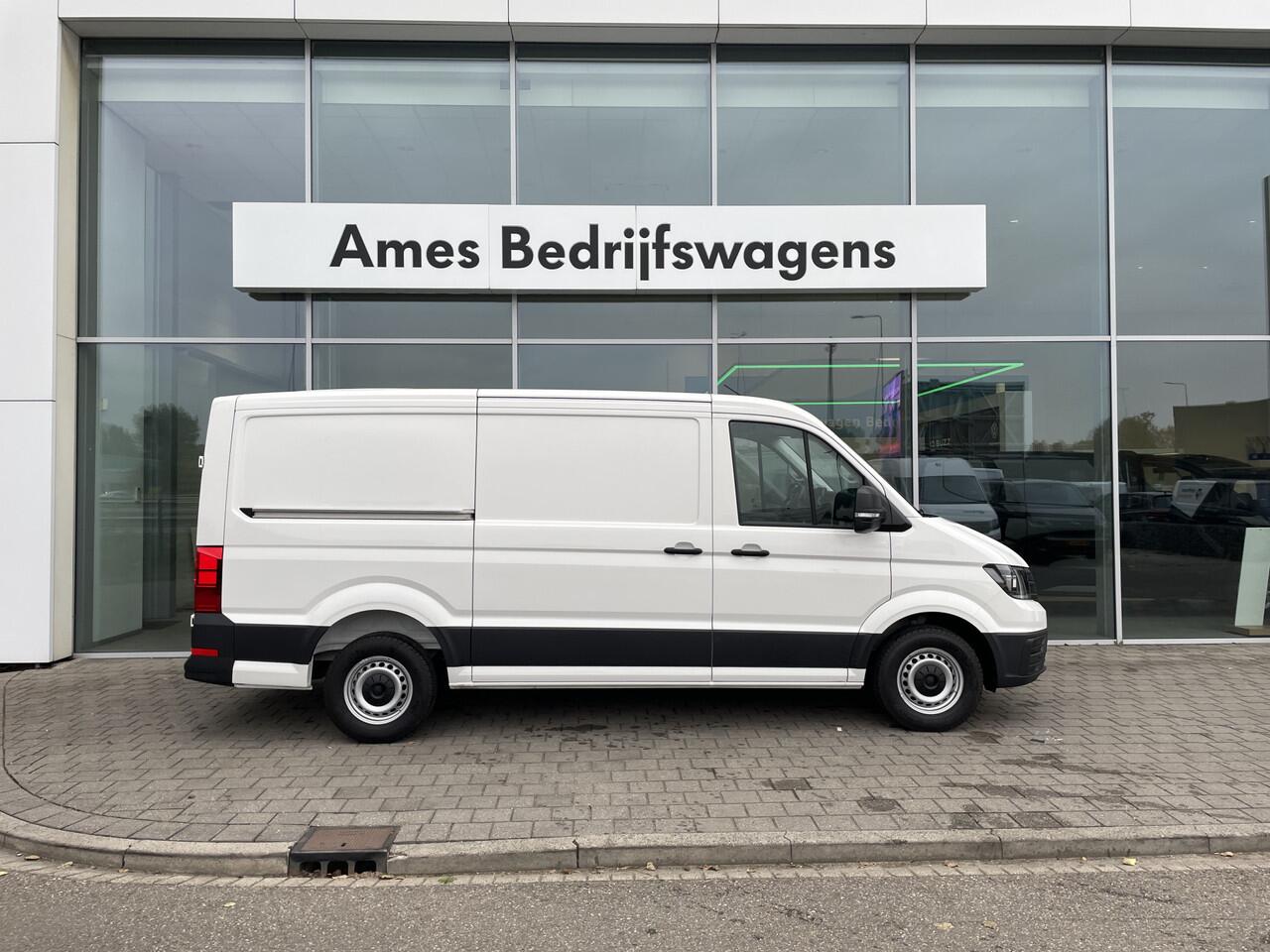 Volkswagen CRAFTER 35 2.0 TDI L3H2 | 140 Pk | PDC | App connect | 3 Zit