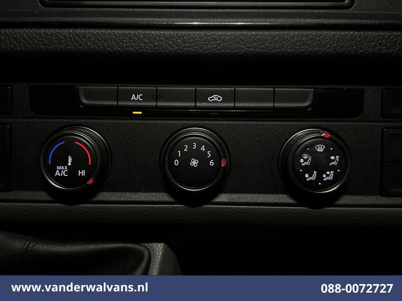 Volkswagen CRAFTER 2.0 TDI 141pk L3H3 (L2H2) Euro6 Airco | Massagestoel | Camera | Apple Carplay | Cruisecontrol Chauffeursstoel, Android Auto, 2800kg trekvermogen