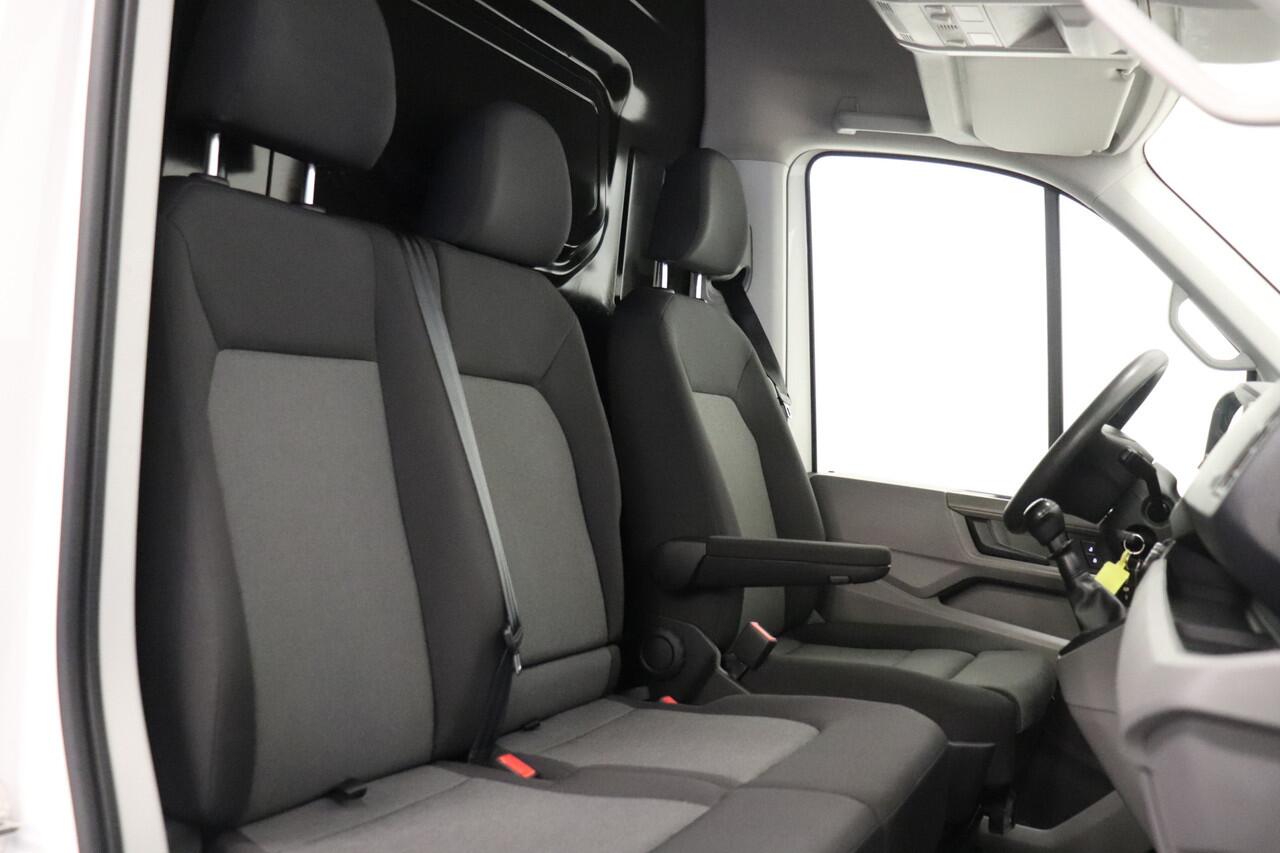 Volkswagen CRAFTER 2.0 TDI L3H3 EURO 6 - Airco - Navi - Cruise - ¤ 21.950,- Excl.