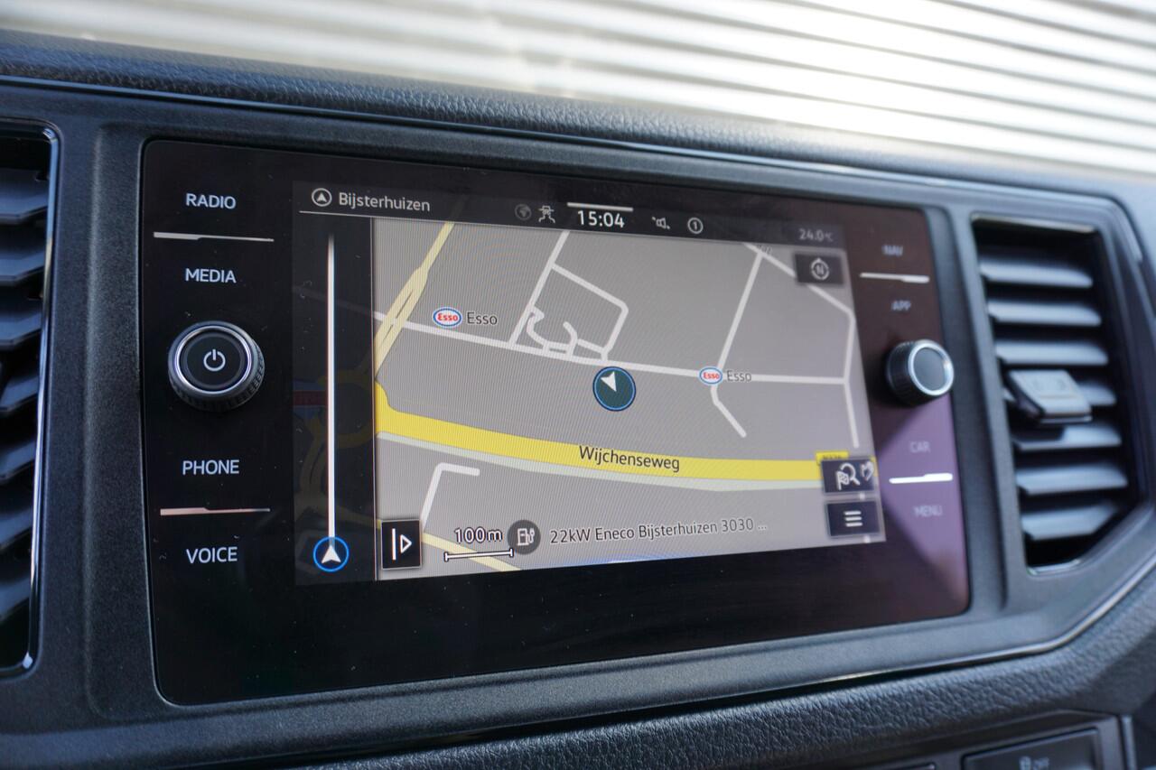 Volkswagen CRAFTER 140PK L3H3/L2H2 Apple Carplay Navi Camera Trekhaak Cruise control Parkeersensoren Voorruitverwarming