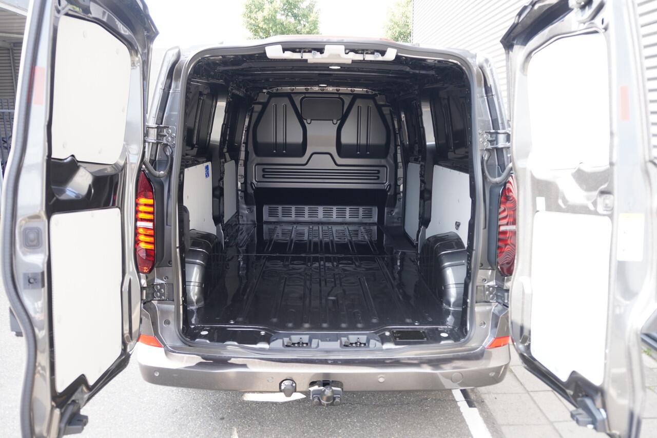 Volkswagen E-Transporter e-Transporter 286 pk e-Transporter Style 286 pk, Achterdeuren zonder ruit, Trekhaak, Climatronic, IQ Light