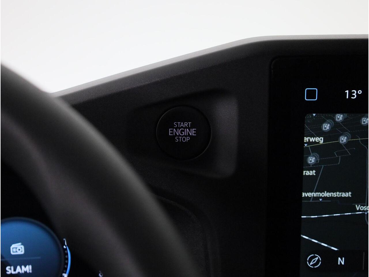 Volkswagen E-Transporter 160 kW / 218 pk L2 | Trekhaak | Navigatie | 2x Schuifdeur | Apple Carplay/Android Auto | Alarm | All season banden