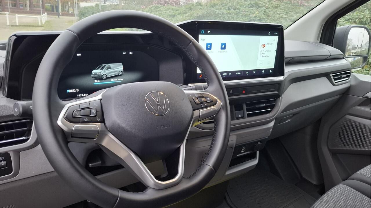 Volkswagen E-Transporter 34 L2H1 Life 64 kWh 218 pk - Trekhaak / Navi by APP