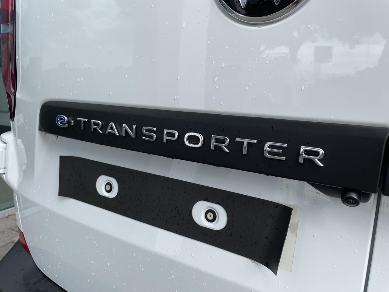 Volkswagen E-Transporter L2 64 kWh 136pk | Trekhaak | Assistentiepakket plus