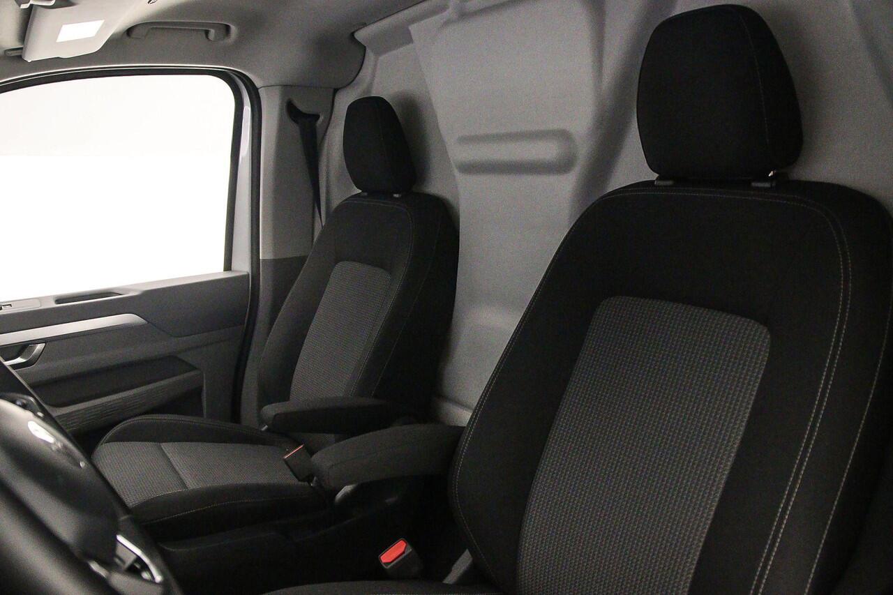 Volkswagen E-Transporter L2 Bulli 286pk | 19" | Sidebars | Trekhaak | Betimmering