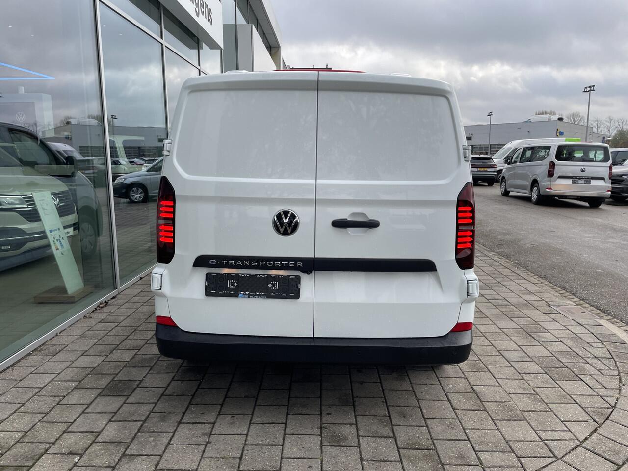 Volkswagen E-Transporter LEASE EDITION **899EU per maand!** | L2 Life 218PK | App connect