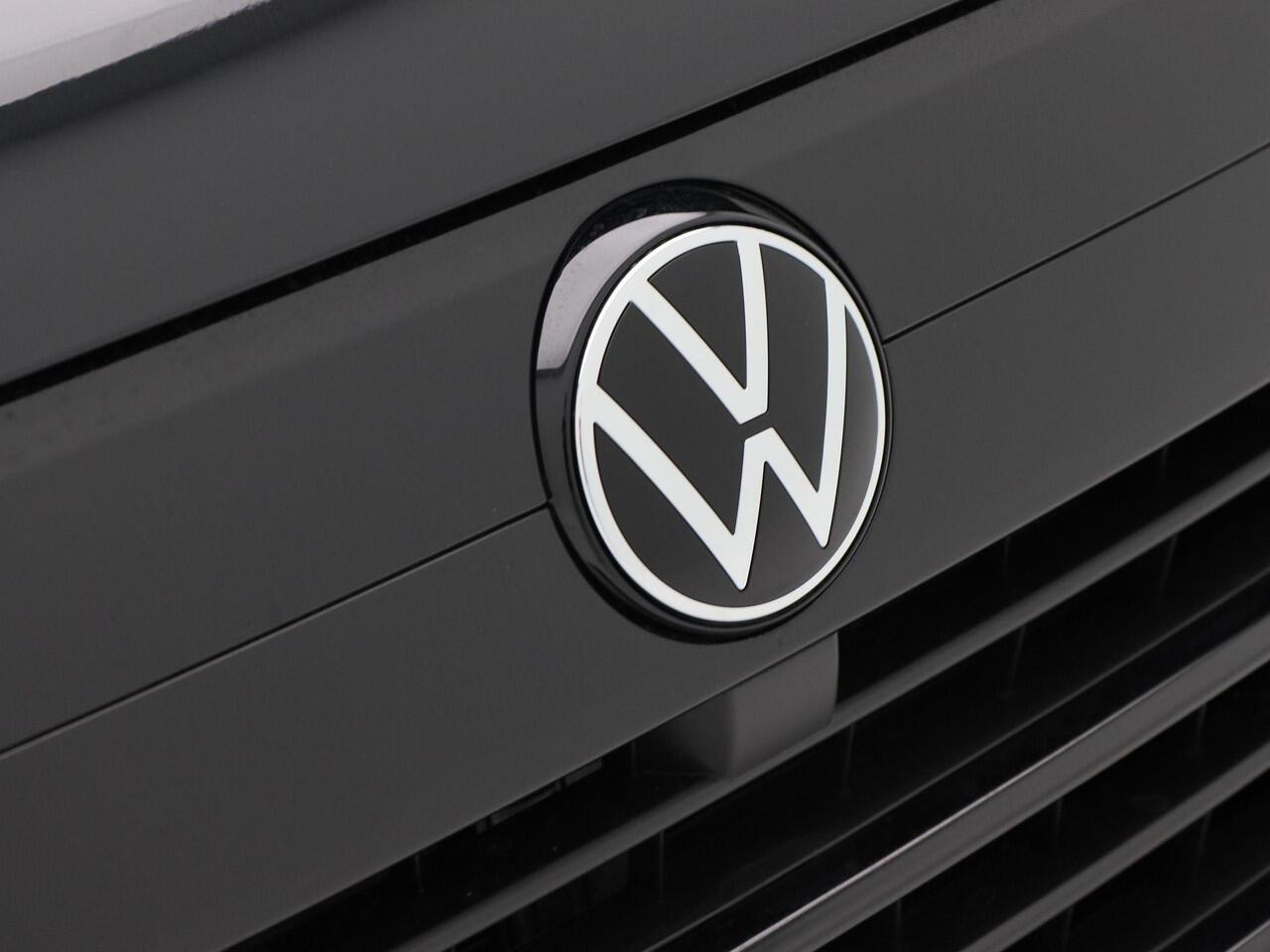 Volkswagen E-Transporter Life Intro L2H1 218 pk | Trekhaak | Stoelverwarming | Achterdeuren |