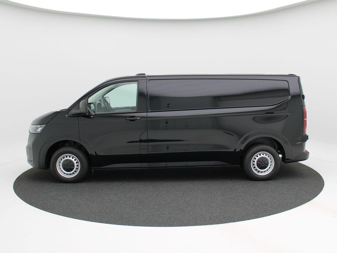 Volkswagen E-Transporter Life Intro L2H1 218 pk | Trekhaak | Stoelverwarming | Achterdeuren |