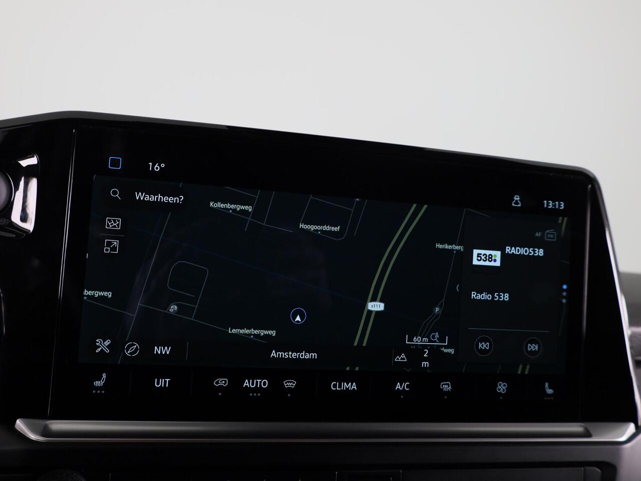 Volkswagen E-Transporter 32 L2H1 Bulli 64 kWh