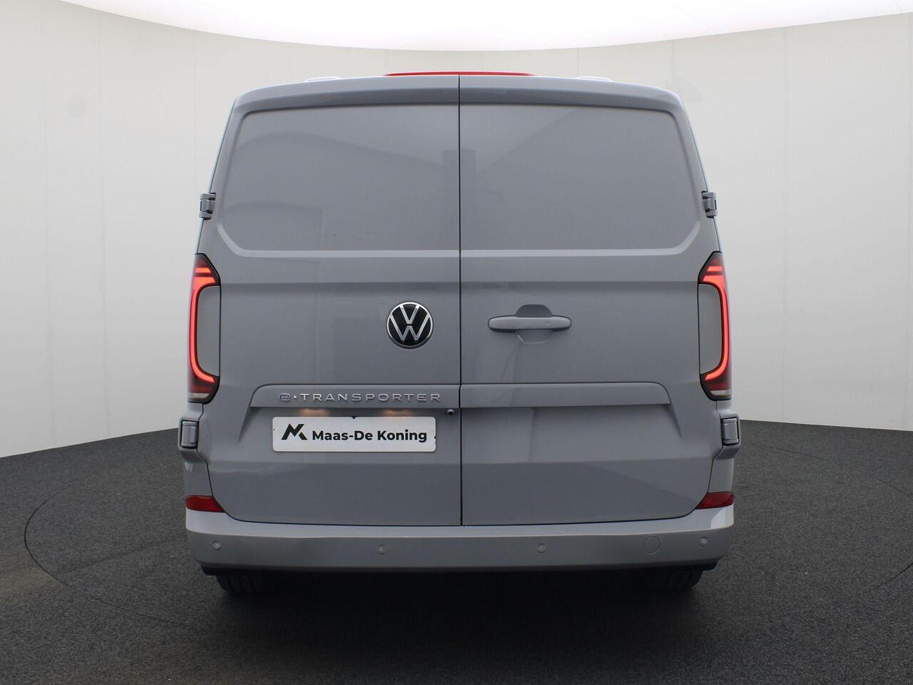 Volkswagen E-Transporter Bedrijfswagens Bestelwagen Bulli 64kWh 286pk L2 700168