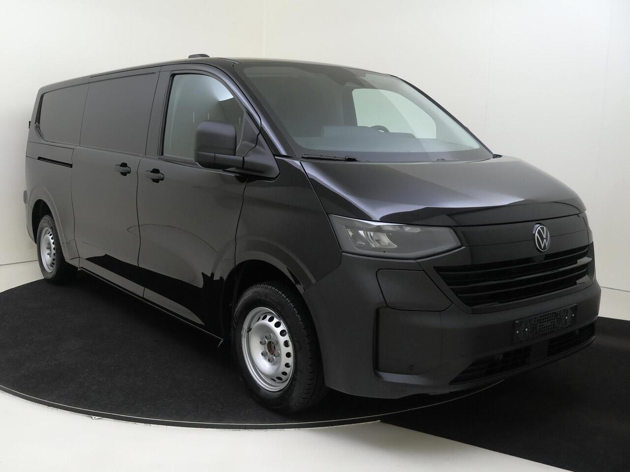 Volkswagen E-Transporter Bedrijfswagens Bestelwagen L2 218pk 64kWh Elektrische aandrijving | Trekhaak, vast | Achterdeuren zonder ruit | Centrale vergrendeling met keyless entry en start systeem Keyless Access | Bijrijdersbank |