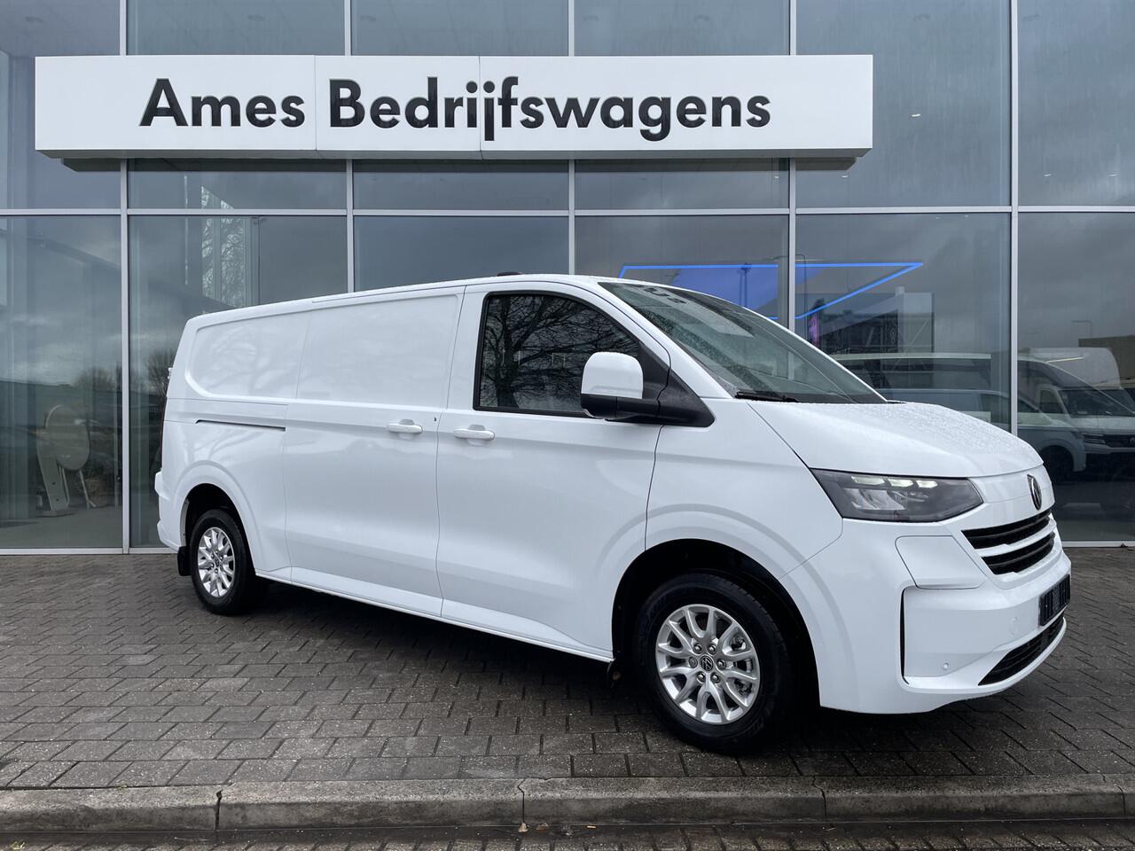 Volkswagen E-Transporter L2 Style 218PK | Trekhaak | App Connect | 3 Zits | Assistentie Pakket Premium