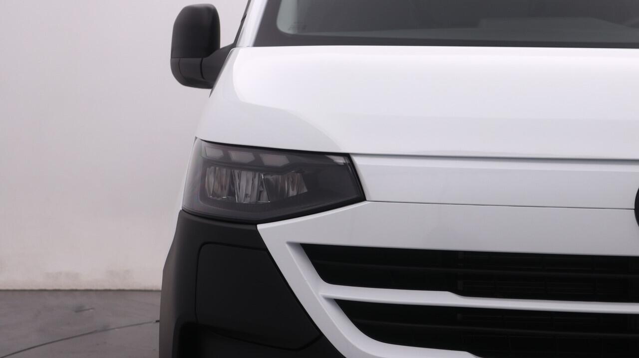 Volkswagen E-Transporter e-Transporter L2H1 64kWh 218pk RWD 3.2T Life-Intro /Direct leverbaar