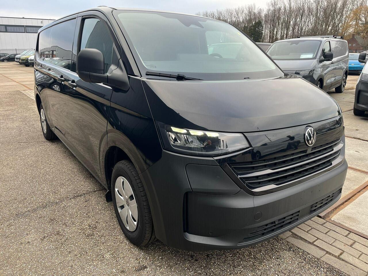 Volkswagen E-Transporter Bedrijfswagens Life L2 160 kW (218 pk) Elektrische aandrijving | Vaste trekhaak | Voorbereiding voor vw connect en vw connect plus | Bestuurdersassistentiepakket plus | Achterdeuren zonder ruit |