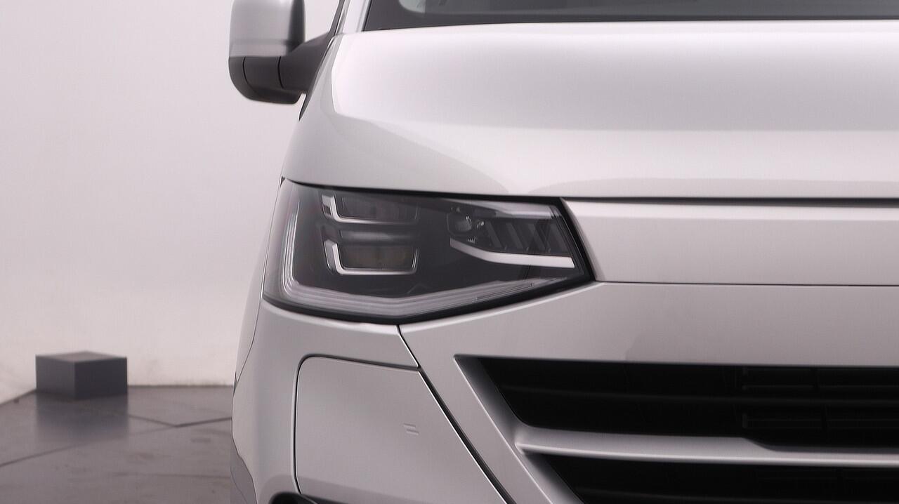 Volkswagen E-Transporter L2H1 64kWh 218pk RWD 3.2T Style-Intro /Direct leverbaar